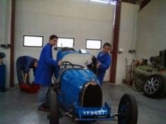 Restauration et mise en place d'une magneto pour une Bugatti