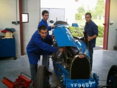 Restauration et mise en place d'une magneto pour une Bugatti